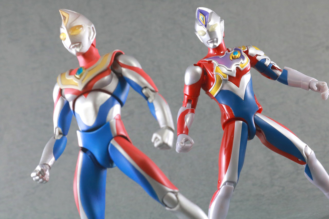 ウルトラアクションフィギュア　ウルトラマンデッカー　フラッシュタイプ　レビュー　アクション