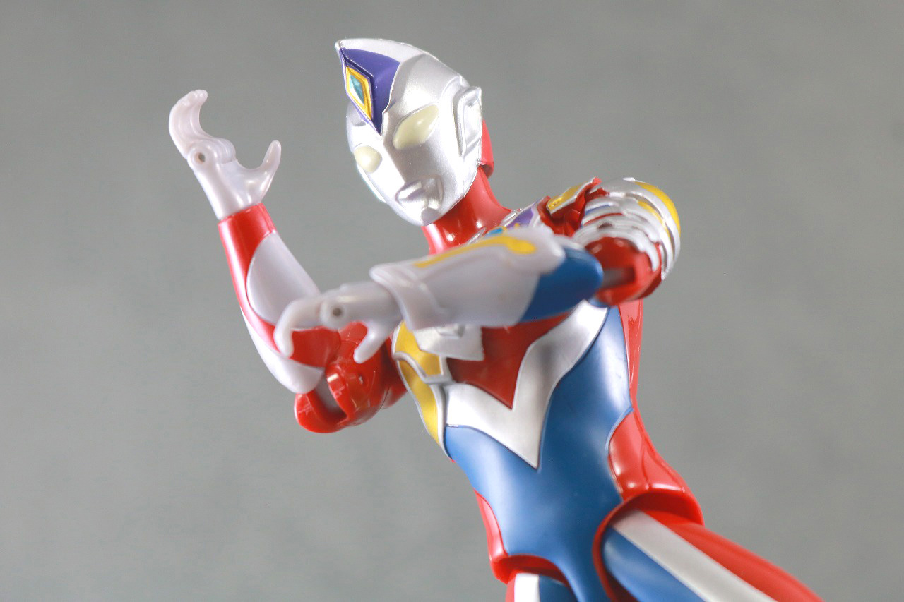 ウルトラアクションフィギュア　ウルトラマンデッカー　フラッシュタイプ　レビュー　アクション