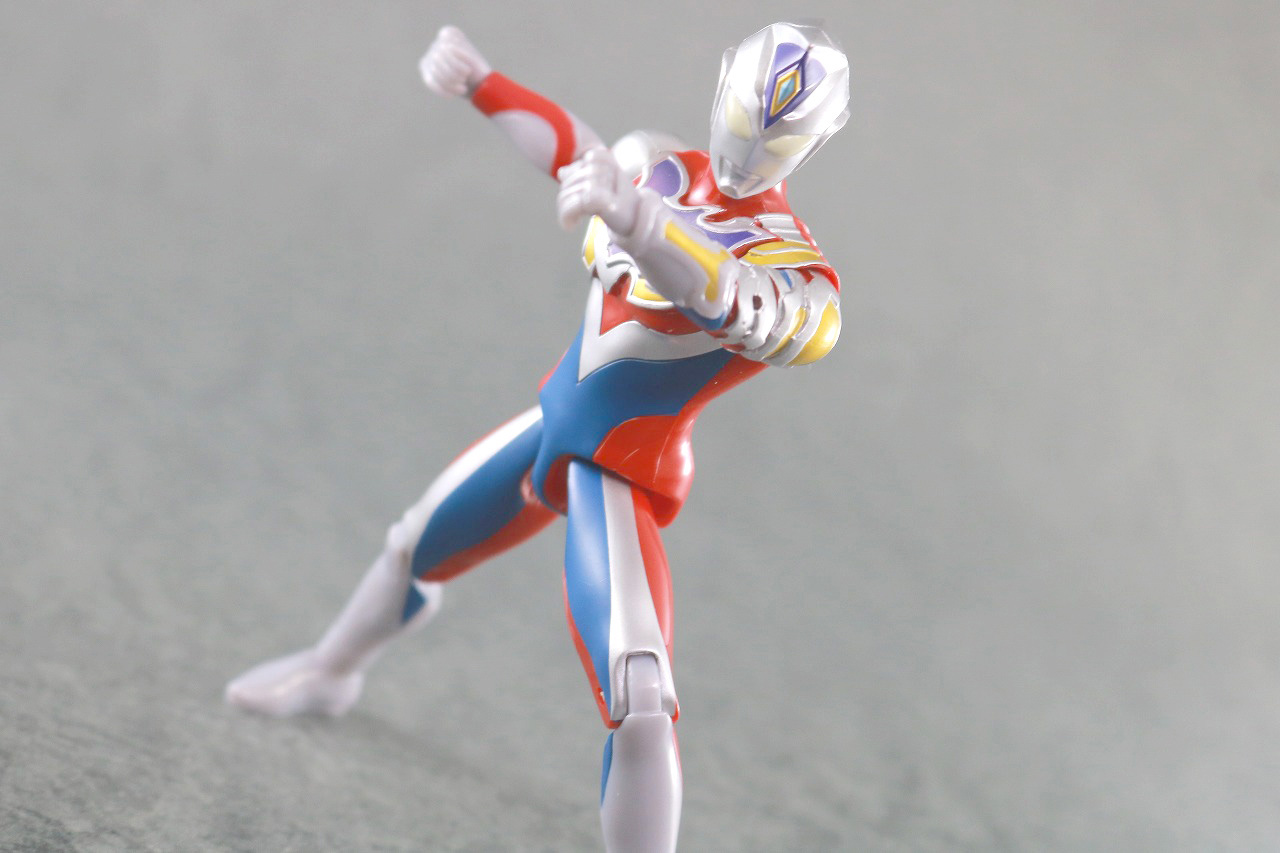 ウルトラアクションフィギュア　ウルトラマンデッカー　フラッシュタイプ　レビュー　アクション