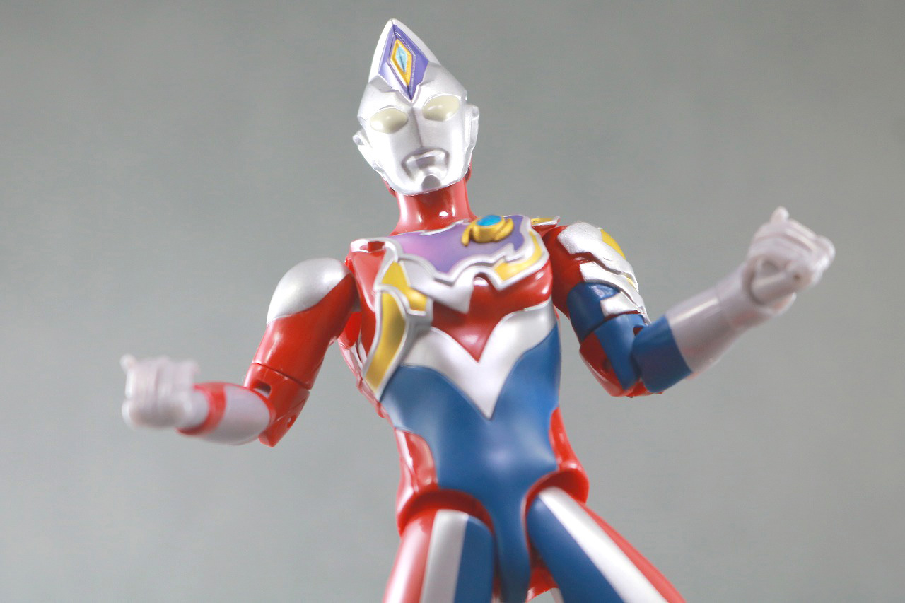 ウルトラアクションフィギュア　ウルトラマンデッカー　フラッシュタイプ　レビュー　アクション