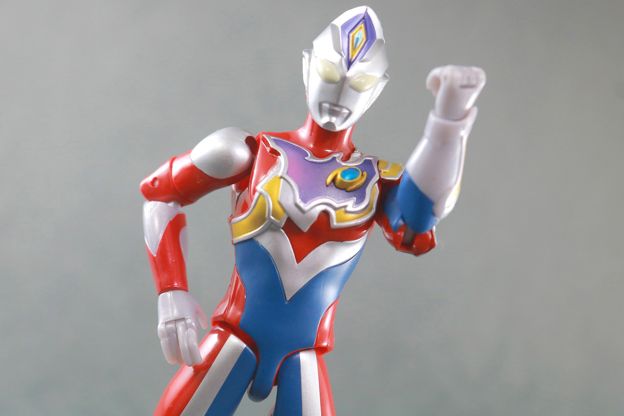 ウルトラアクションフィギュア　ウルトラマンデッカー　フラッシュタイプ　レビュー　アクション