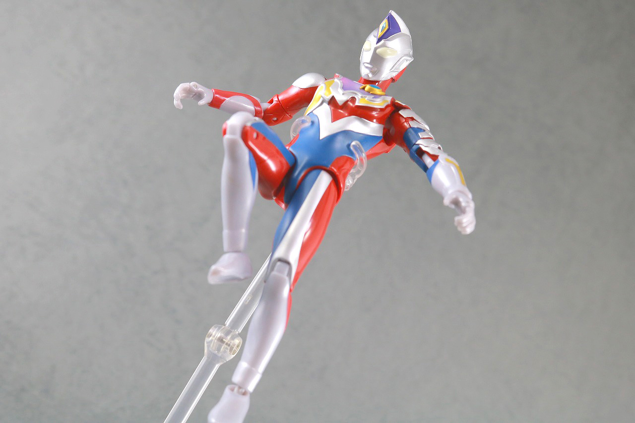 ウルトラアクションフィギュア　ウルトラマンデッカー　フラッシュタイプ　レビュー　アクション