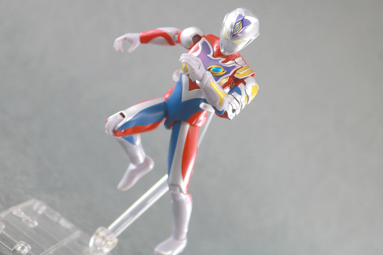 ウルトラアクションフィギュア　ウルトラマンデッカー　フラッシュタイプ　レビュー　アクション