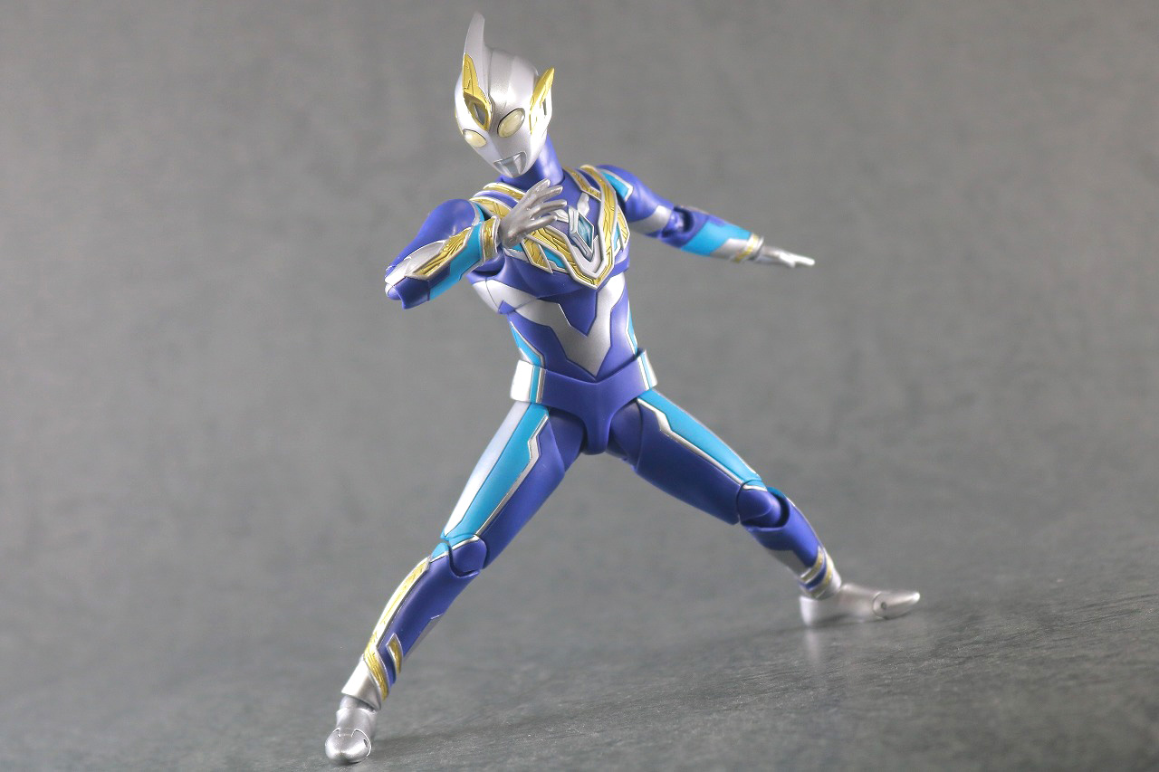 S.H.フィギュアーツ　ウルトラマントリガー スカイタイプ　レビュー　アクション