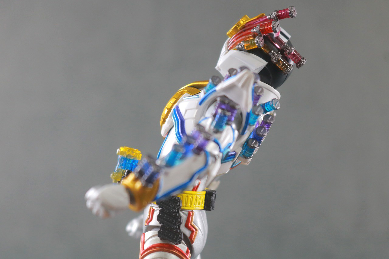 S.H.フィギュアーツ　仮面ライダービルド ジーニアスフォーム　レビュー　可動範囲