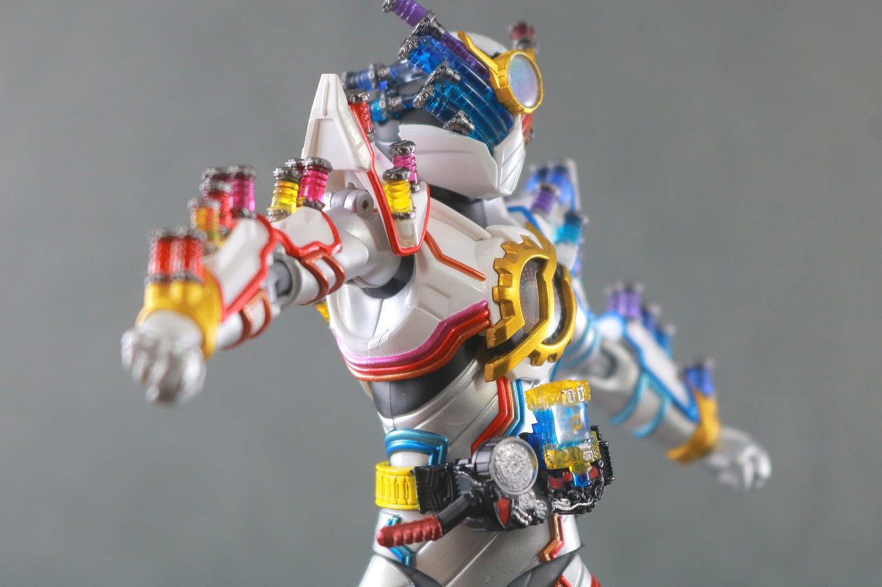 S.H.フィギュアーツ　仮面ライダービルド ジーニアスフォーム　レビュー　可動範囲