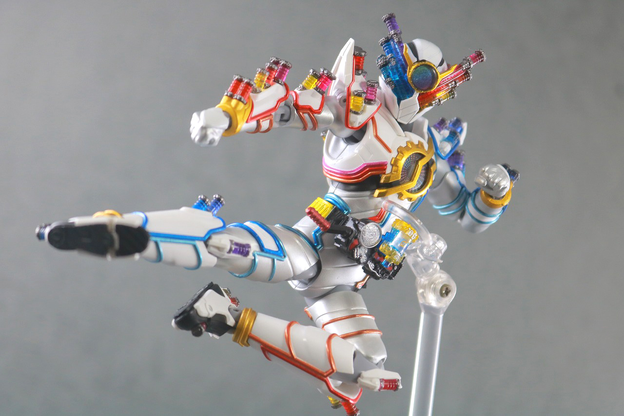 S.H.フィギュアーツ　仮面ライダービルド ジーニアスフォーム　レビュー　アクション