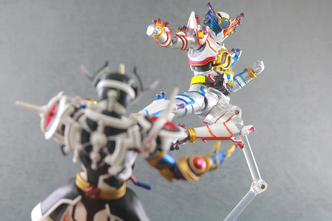 S.H.フィギュアーツ　仮面ライダービルド ジーニアスフォーム　レビュー　アクション