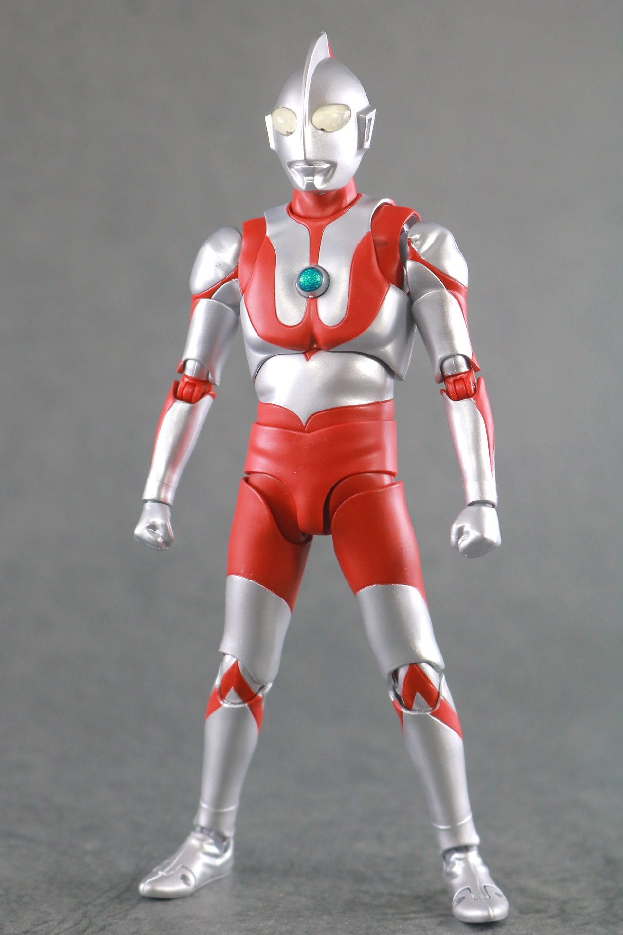 S.H.フィギュアーツ　ウルトラマン　真骨彫製法　レビュー　本体