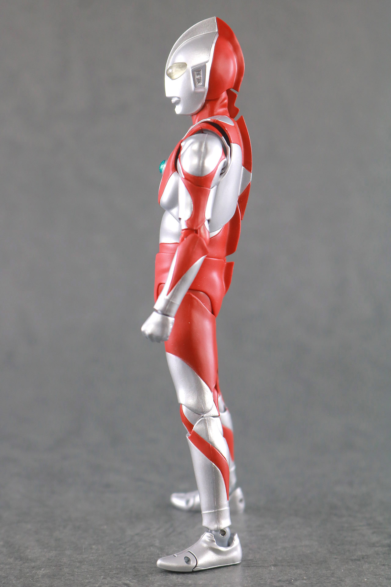 S.H.フィギュアーツ　ウルトラマン　真骨彫製法　レビュー　本体