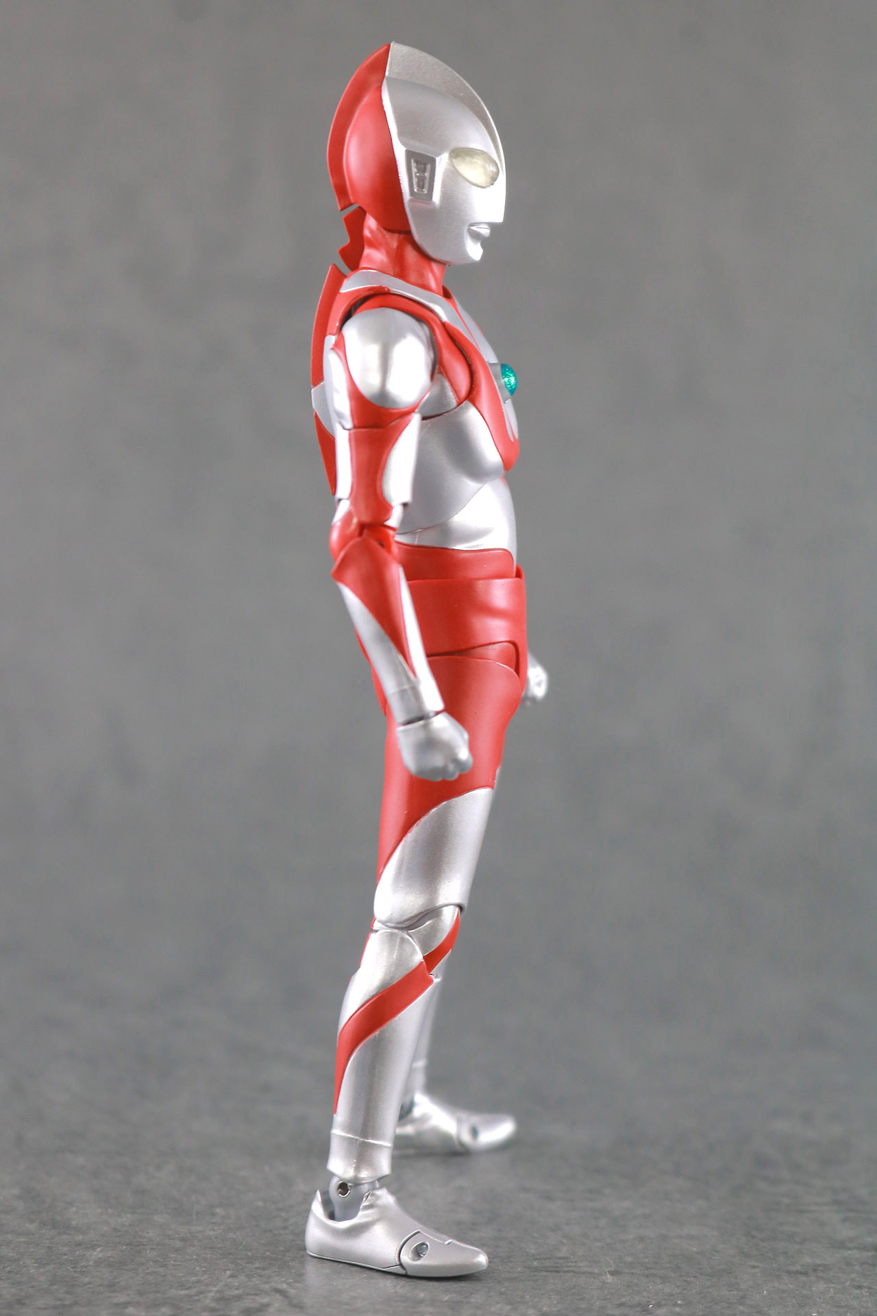 S.H.フィギュアーツ　ウルトラマン　真骨彫製法　レビュー　本体