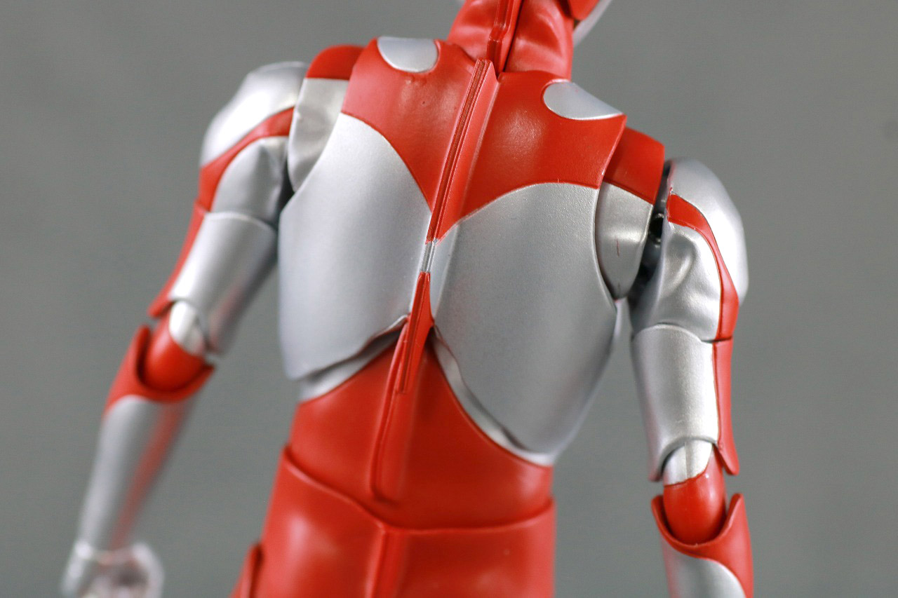 S.H.フィギュアーツ　ウルトラマン　真骨彫製法　レビュー　本体