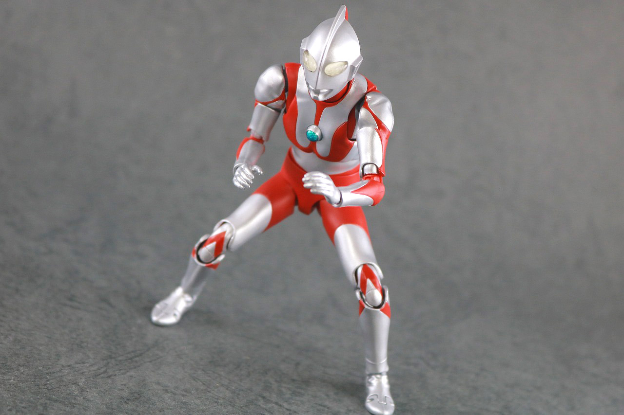 S.H.フィギュアーツ　ウルトラマン　真骨彫製法　レビュー　アクション