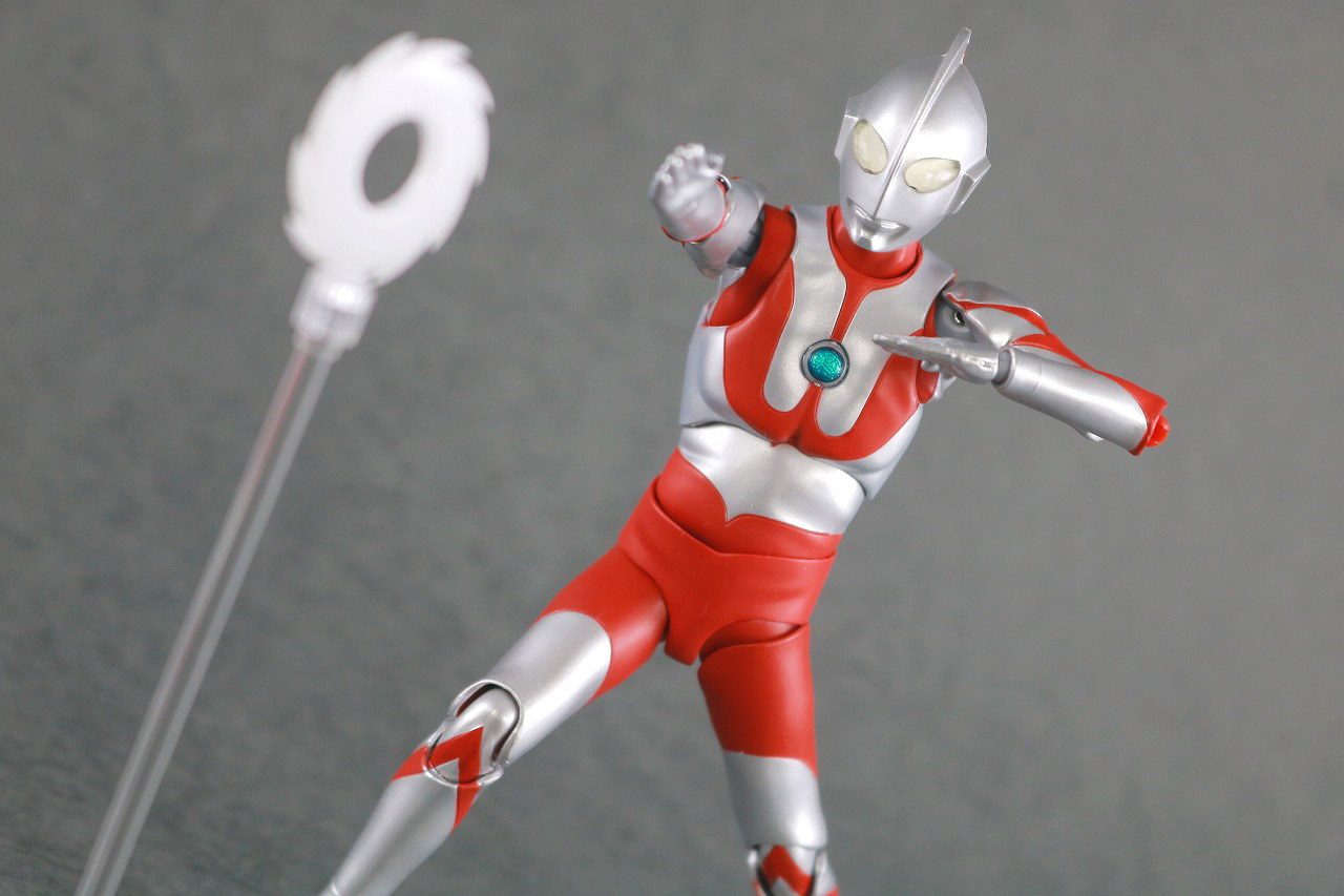 S.H.フィギュアーツ　ウルトラマン　真骨彫製法　レビュー　アクション