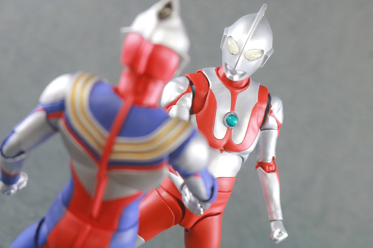 S.H.フィギュアーツ　ウルトラマン　真骨彫製法　レビュー　アクション　ウルトラマンティガ　マルチタイプ