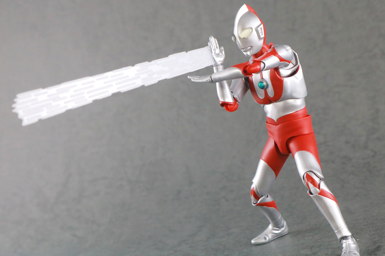 S.H.フィギュアーツ　ウルトラマン　真骨彫製法　レビュー　アクション