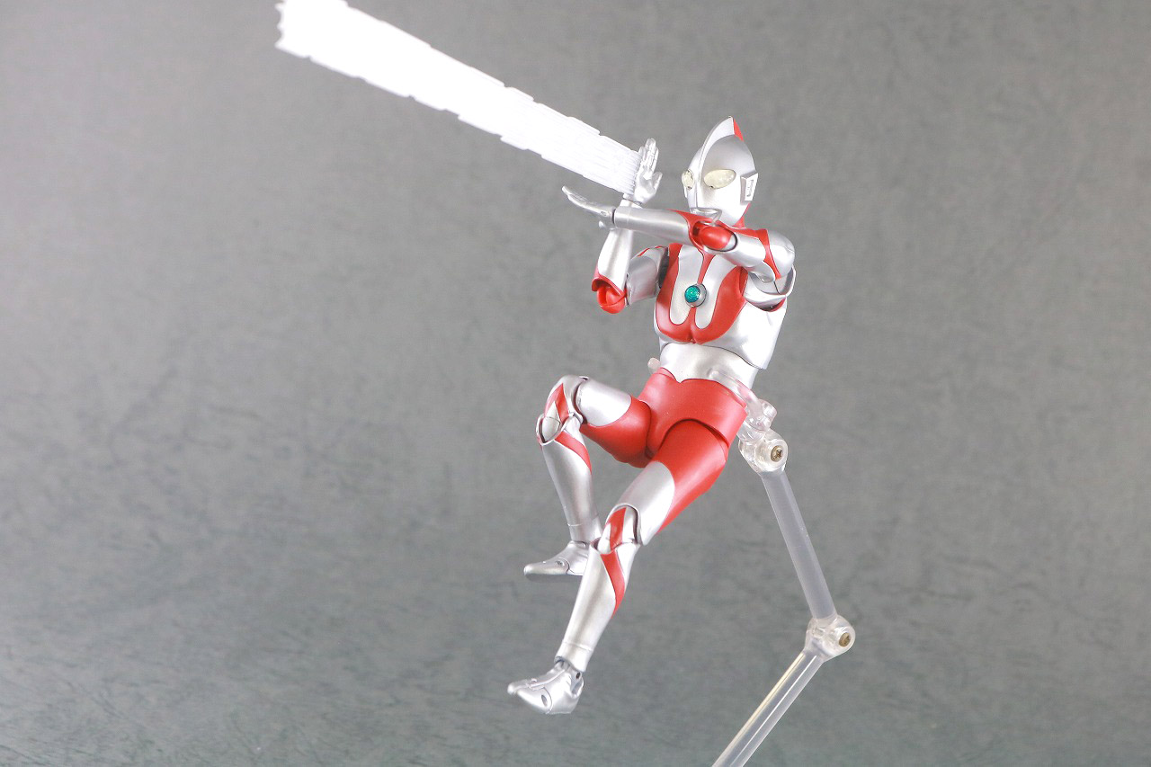 S.H.フィギュアーツ　ウルトラマン　真骨彫製法　レビュー　アクション