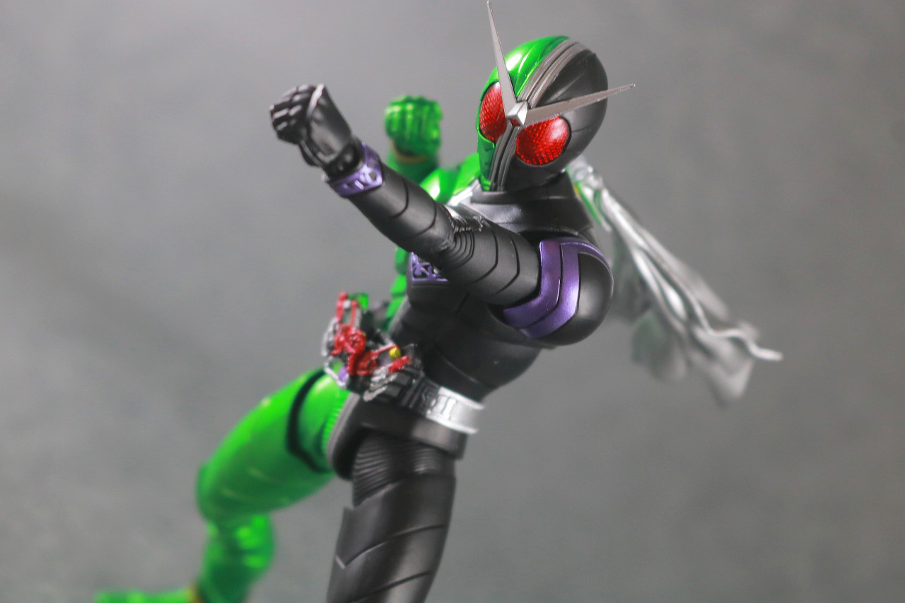 S.H.フィギュアーツ　仮面ライダーW サイクロンジョーカー　真骨彫製法　風都探偵アニメ化記念　レビュー　アクション