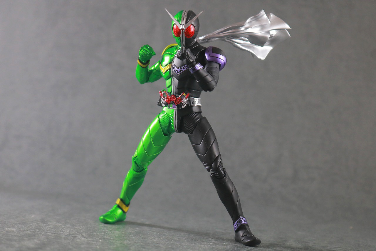 S.H.フィギュアーツ　仮面ライダーW サイクロンジョーカー　真骨彫製法　風都探偵アニメ化記念　レビュー　アクション