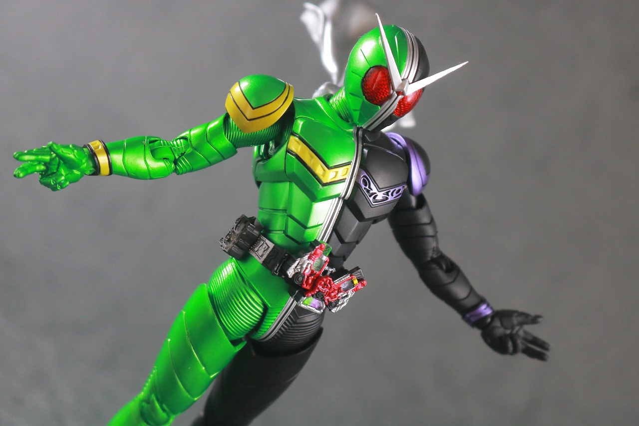 S.H.フィギュアーツ　仮面ライダーW サイクロンジョーカー　真骨彫製法　風都探偵アニメ化記念　レビュー　アクション