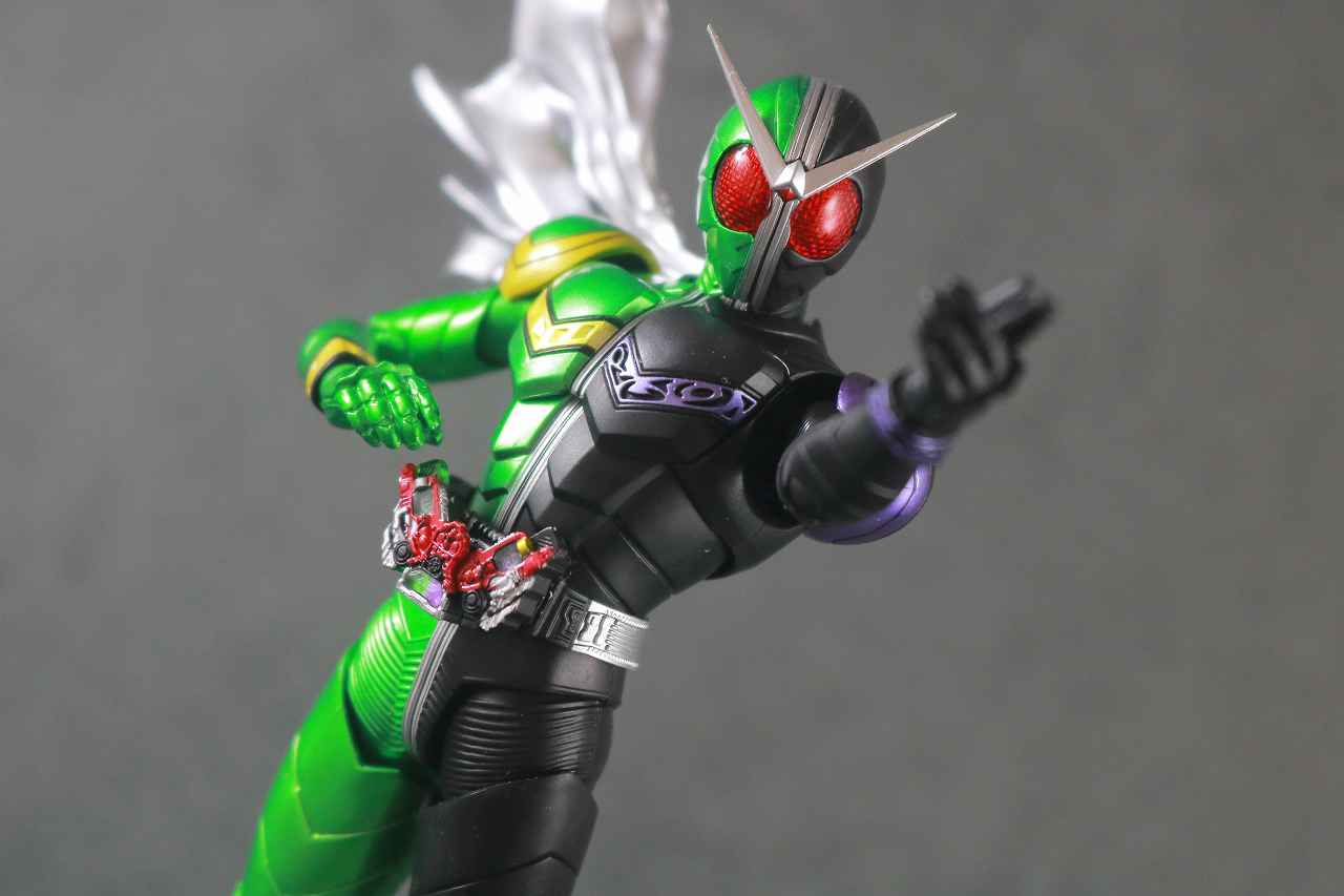 S.H.フィギュアーツ　仮面ライダーW サイクロンジョーカー　真骨彫製法　風都探偵アニメ化記念　レビュー　アクション