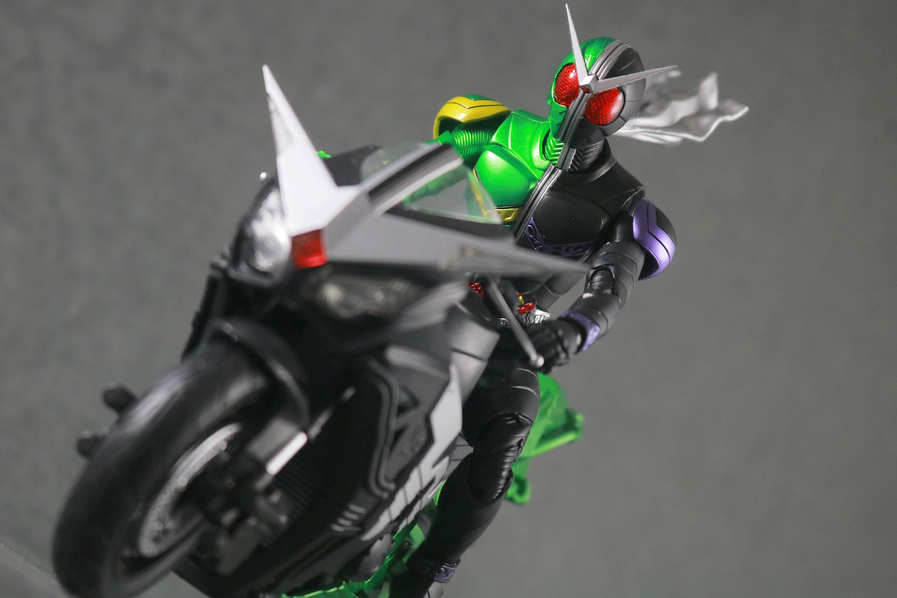 S.H.フィギュアーツ　仮面ライダーW サイクロンジョーカー　真骨彫製法　風都探偵アニメ化記念　レビュー　アクション　ハードボイルダー