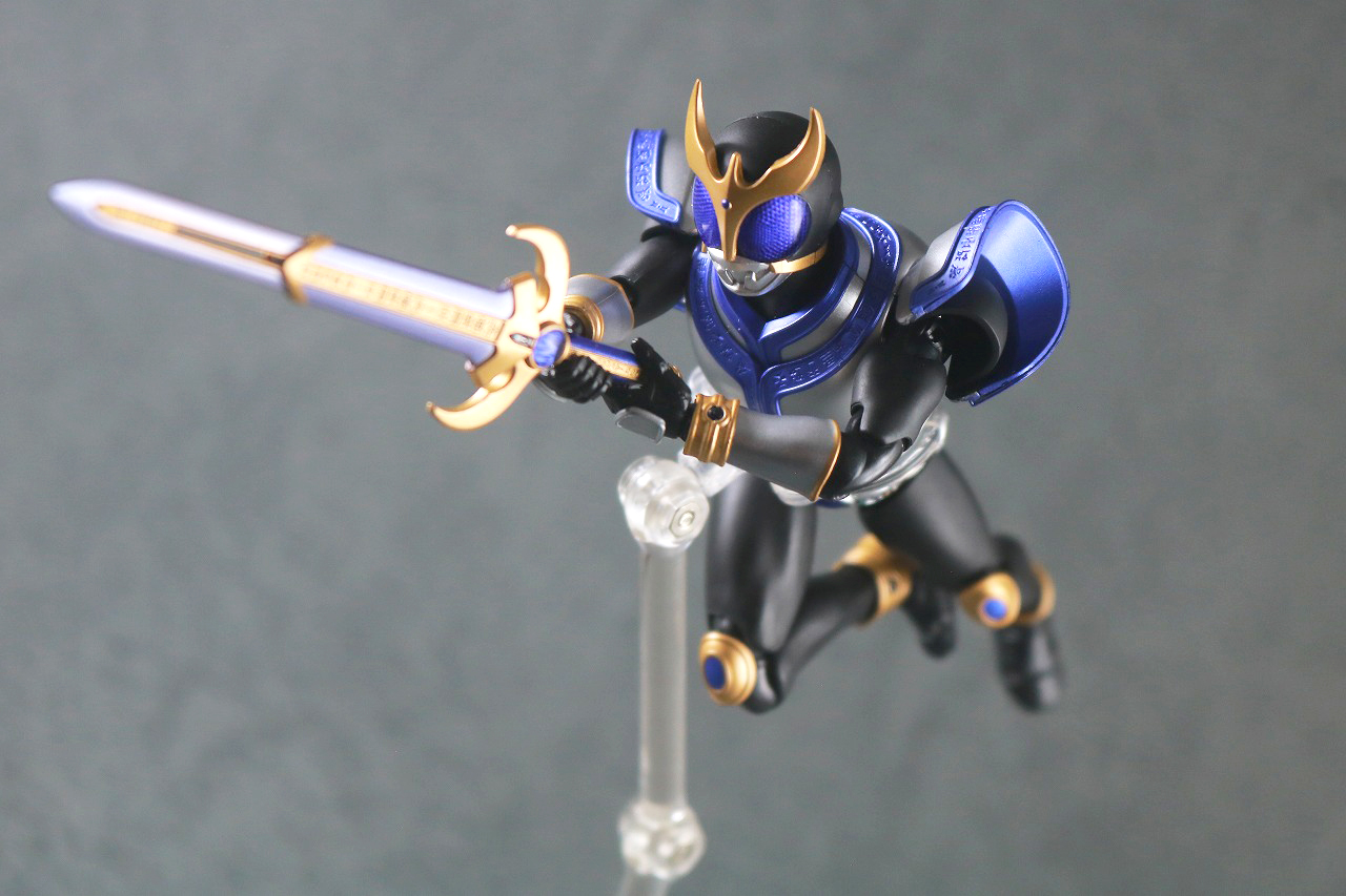 S.H.フィギュアーツ　仮面ライダークウガ タイタンフォーム　真骨彫製法　レビュー　アクション