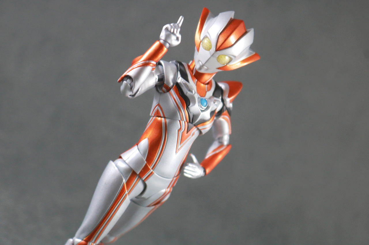 S.H.フィギュアーツ　ウルトラウーマングリージョ　レビュー　アクション