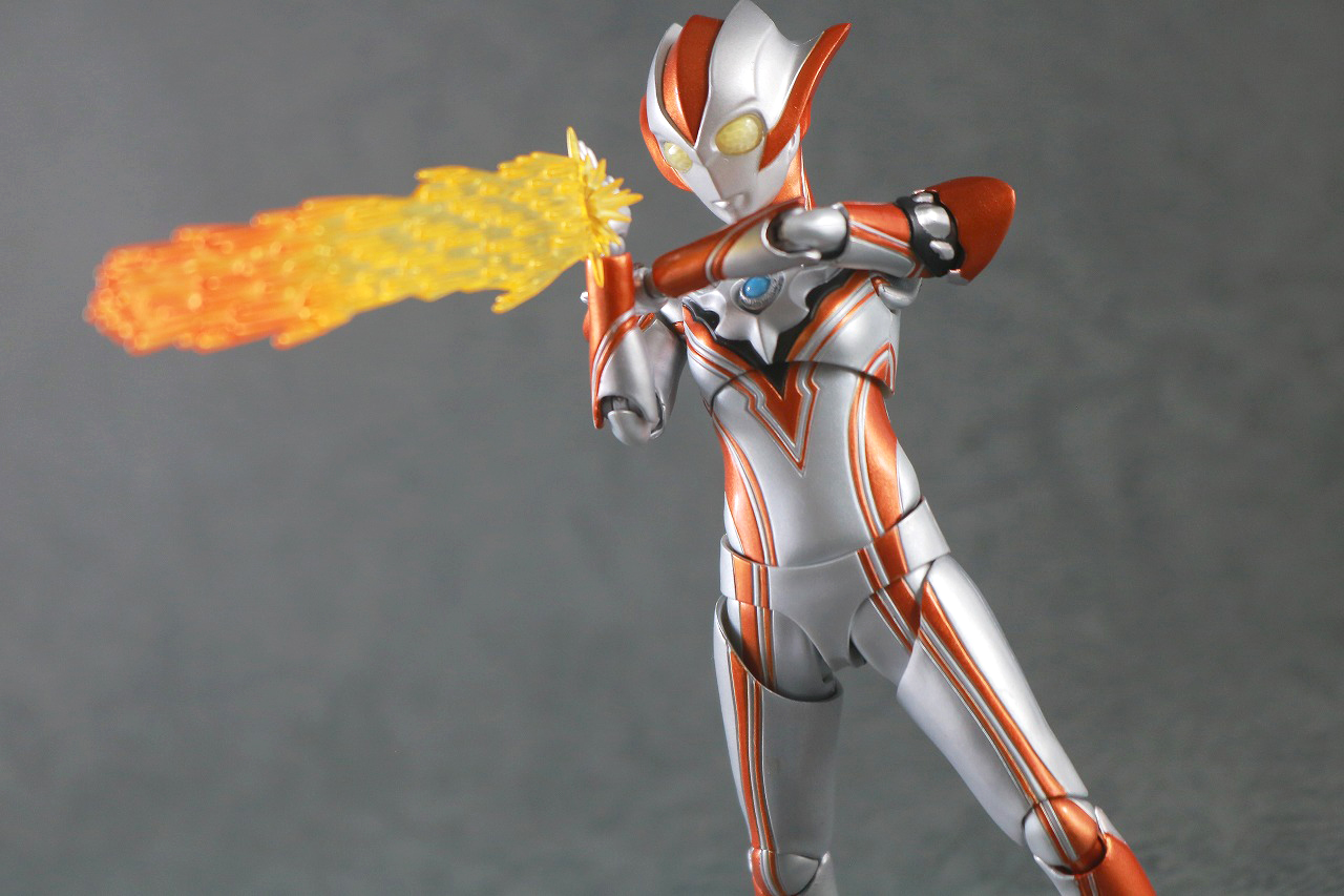 S.H.フィギュアーツ　ウルトラウーマングリージョ　レビュー　アクション