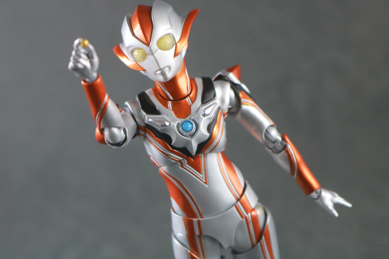 S.H.フィギュアーツ　ウルトラウーマングリージョ　レビュー　アクション