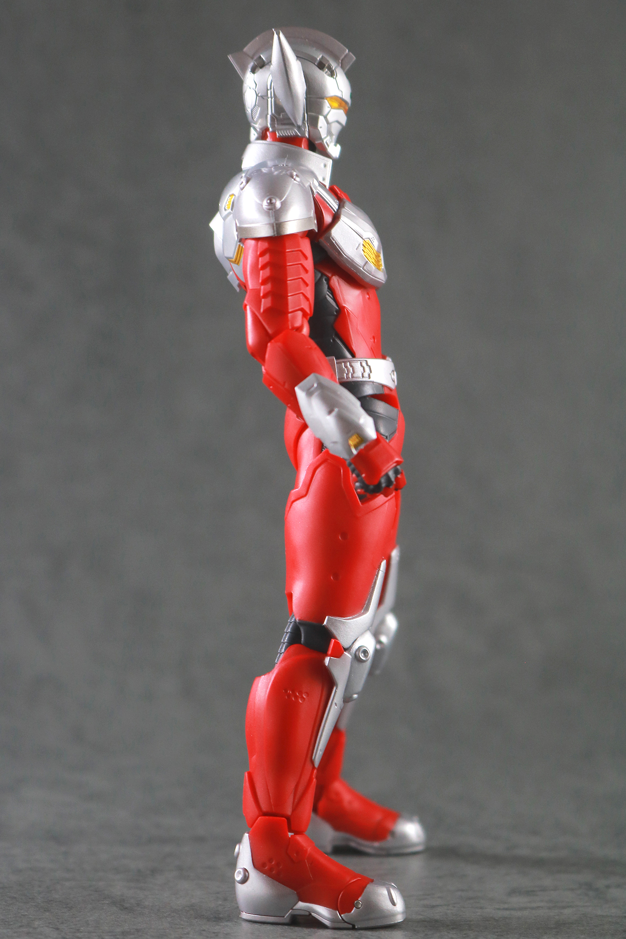 S.H.フィギュアーツ　ULTRAMAN SUIT TARO the Animation　レビュー　本体