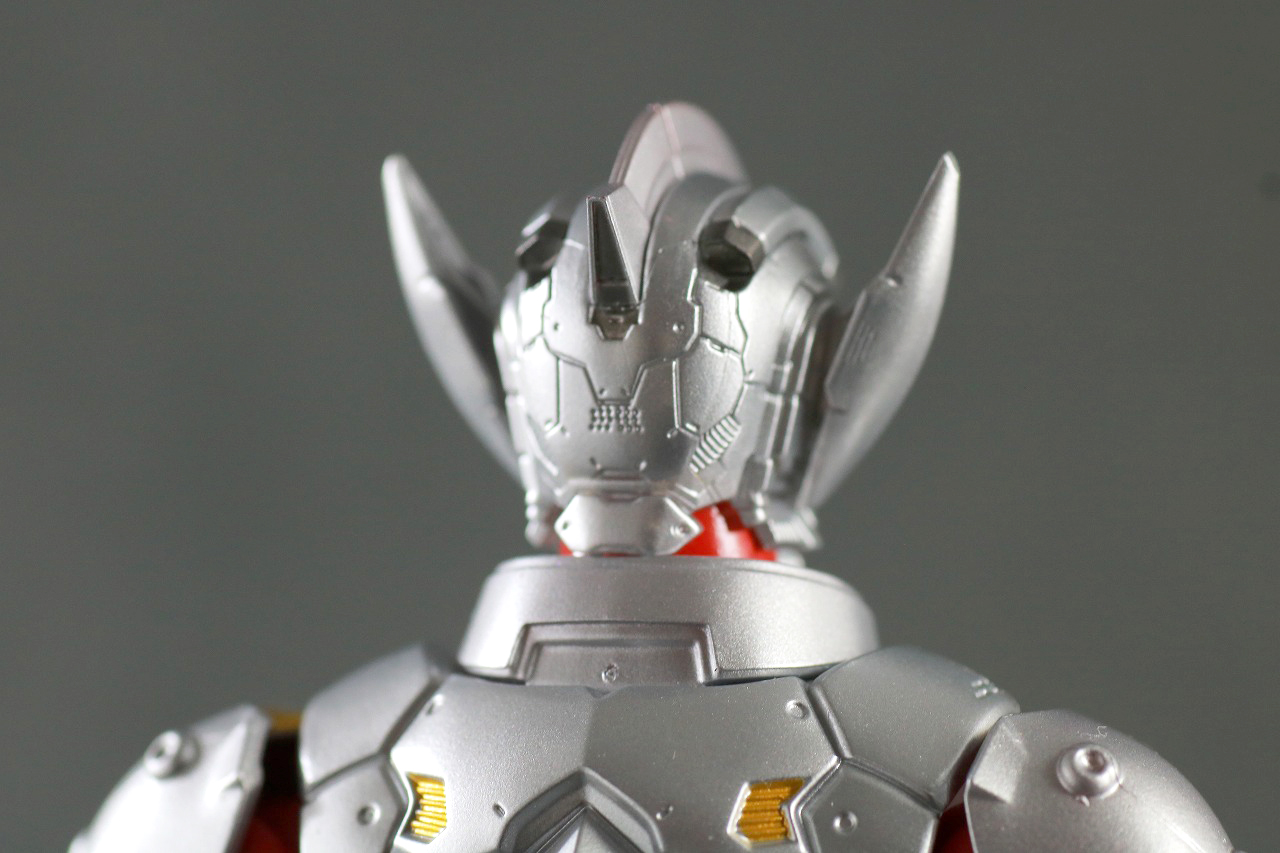 S.H.フィギュアーツ　ULTRAMAN SUIT TARO the Animation　レビュー　本体