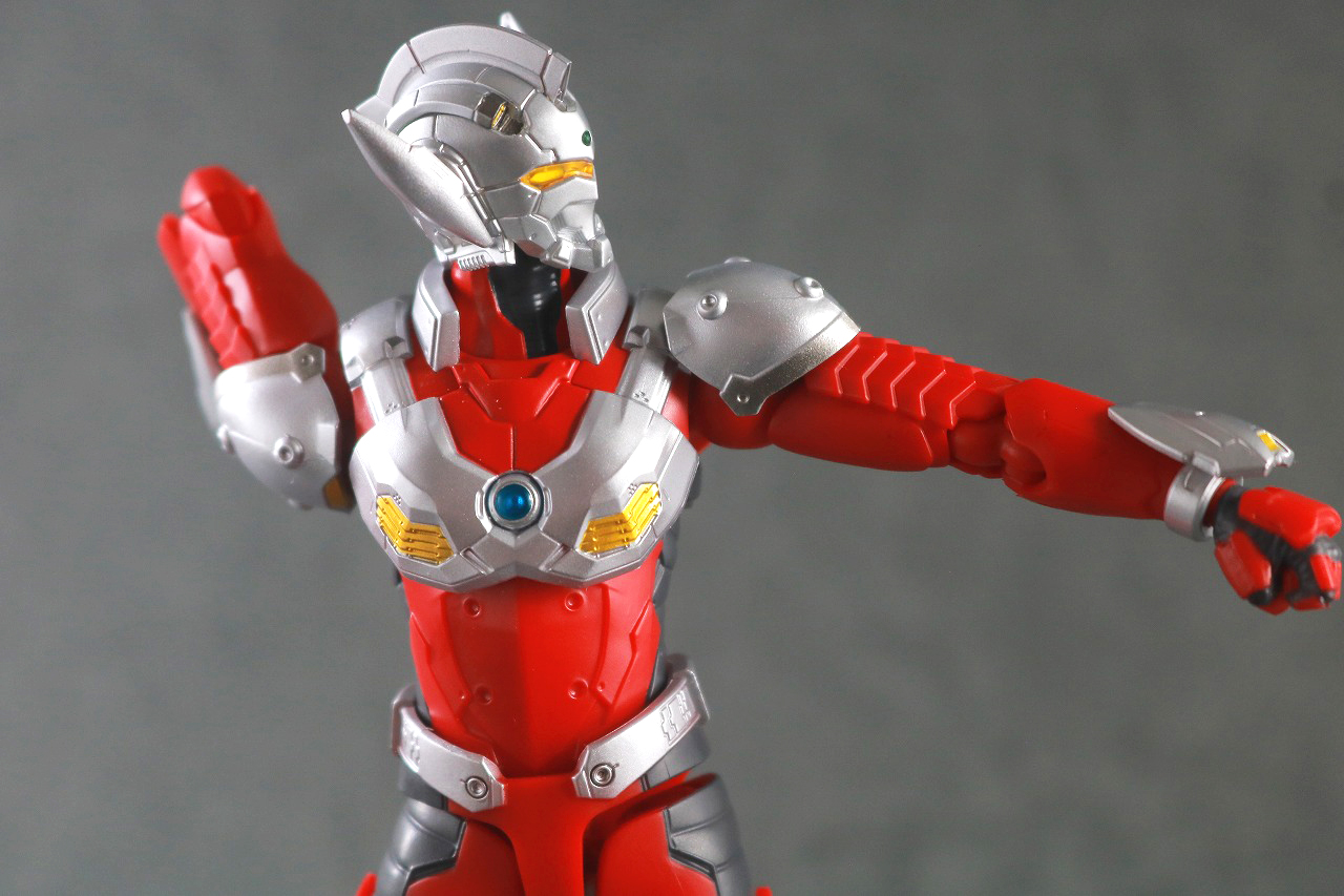 S.H.フィギュアーツ　ULTRAMAN SUIT TARO the Animation　レビュー　可動範囲