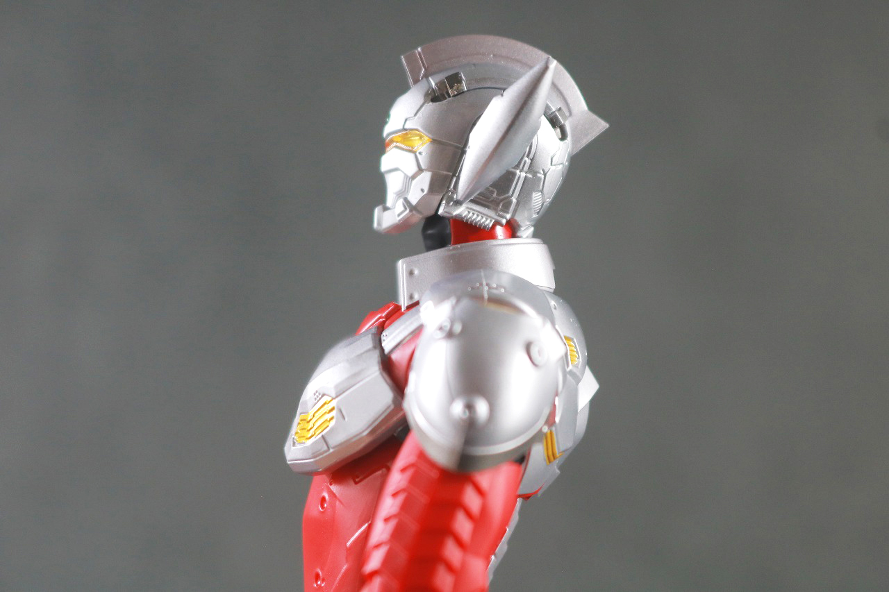 S.H.フィギュアーツ　ULTRAMAN SUIT TARO the Animation　レビュー　可動範囲