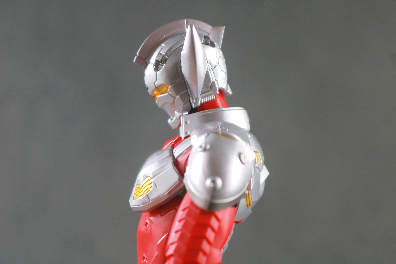 S.H.フィギュアーツ　ULTRAMAN SUIT TARO the Animation　レビュー　可動範囲