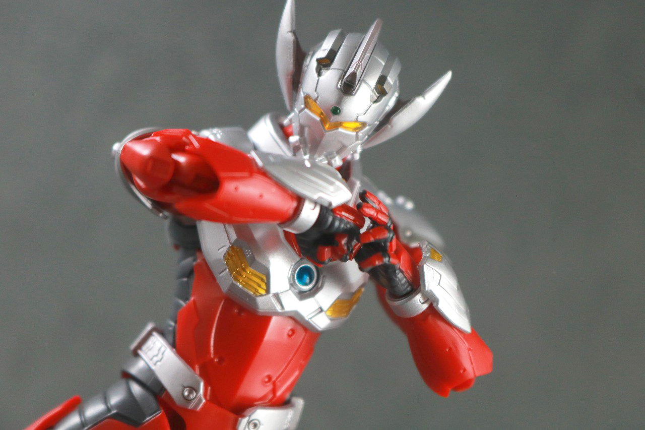 S.H.フィギュアーツ　ULTRAMAN SUIT TARO the Animation　レビュー　アクション