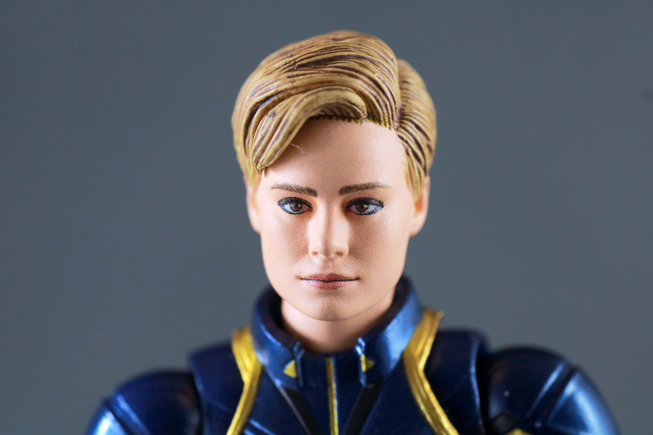 MAFEX　キャプテン・マーベル（アベンジャーズ／エンドゲーム）　レビュー　付属品　差し替えヘッド