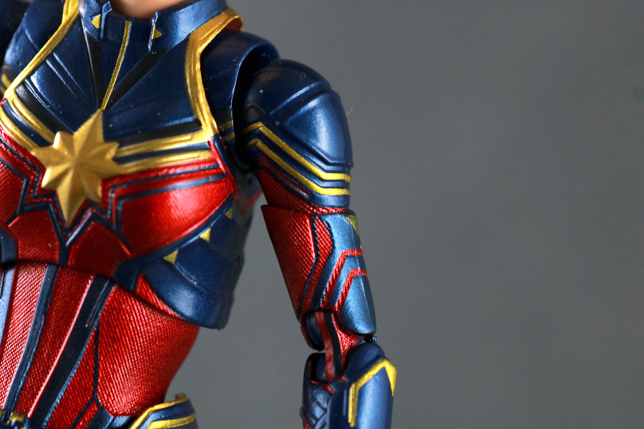 MAFEX　キャプテン・マーベル（アベンジャーズ／エンドゲーム）　レビュー　本体