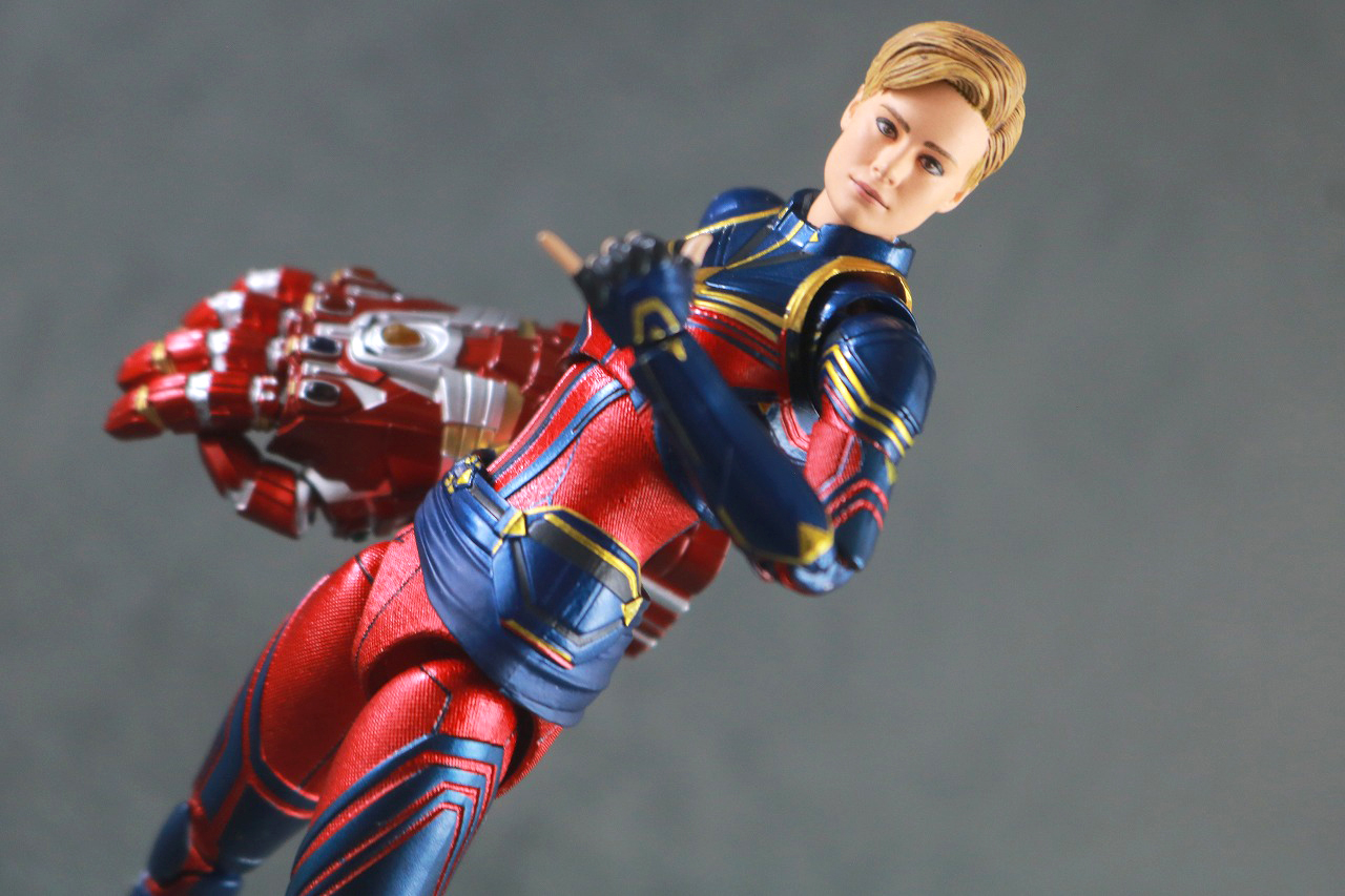 MAFEX　キャプテン・マーベル（アベンジャーズ／エンドゲーム）　レビュー　アクション　アイアン・スパイダー　FINAL BATTLE EDITION