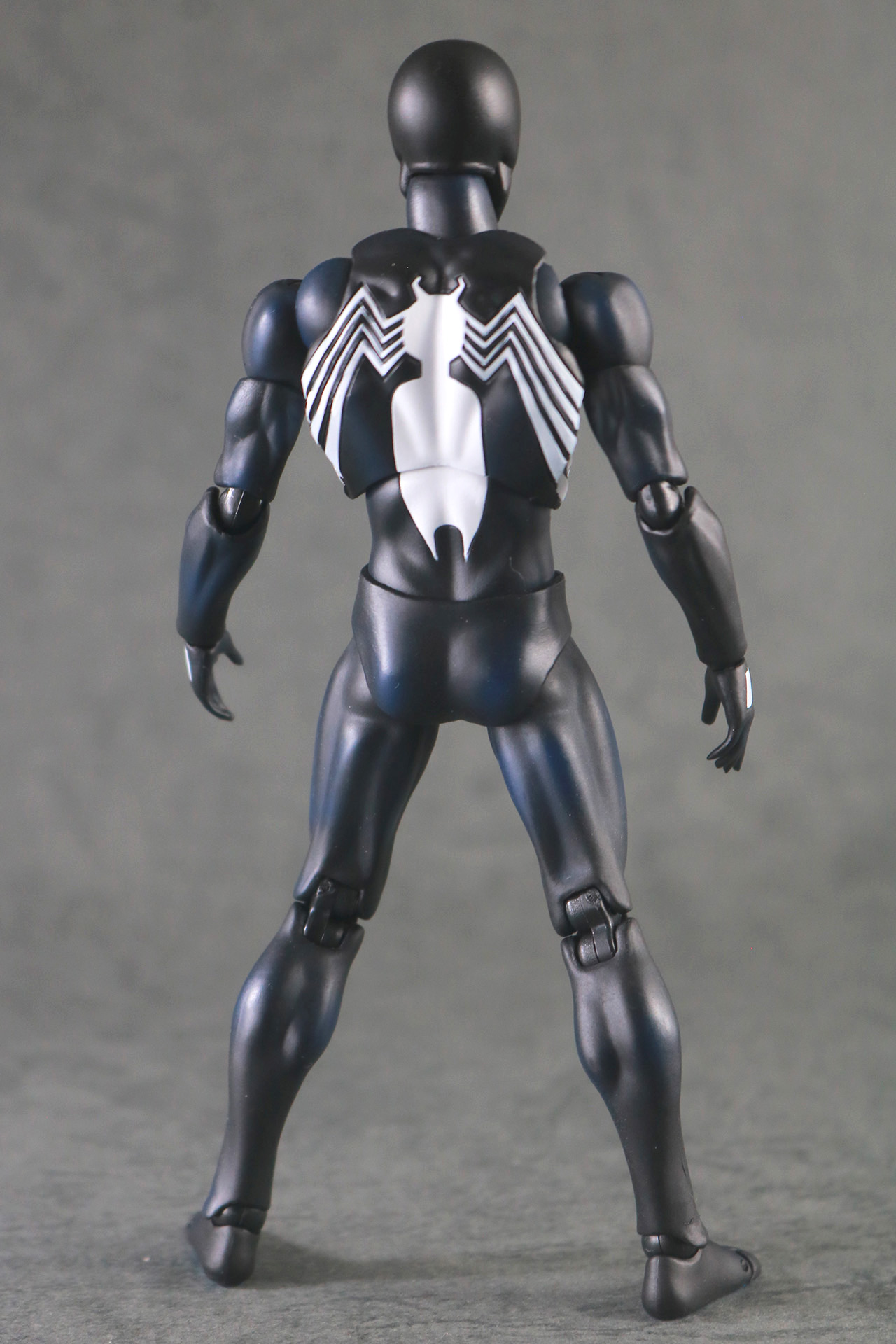 MAFEX　スパイダーマン　ブラックスーツ　レビュー　本体