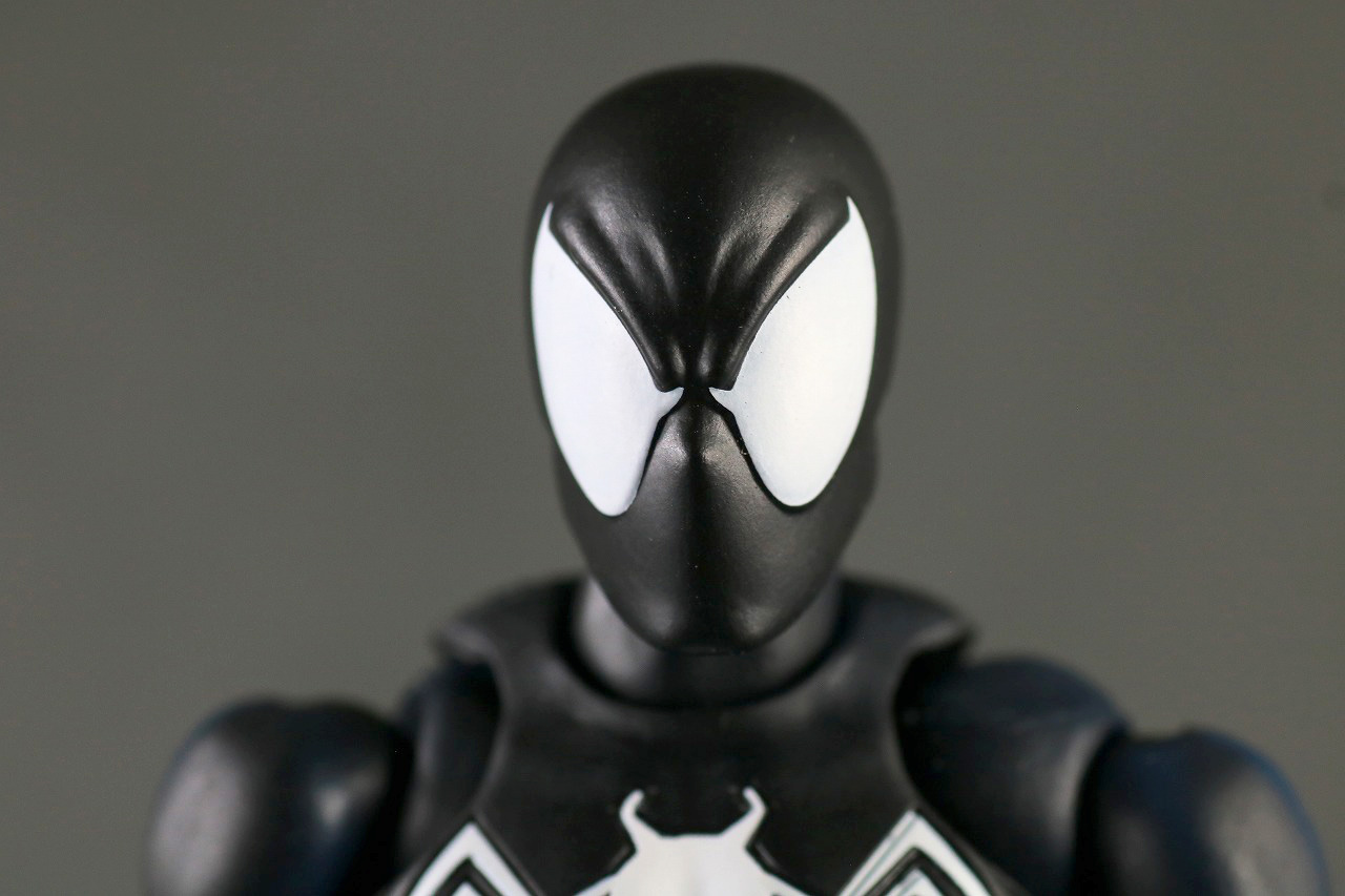 MAFEX　スパイダーマン　ブラックスーツ　レビュー　本体