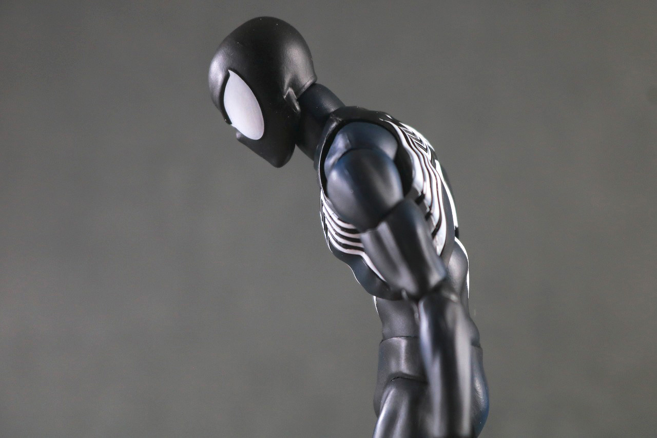 MAFEX　スパイダーマン　ブラックスーツ　レビュー　可動範囲