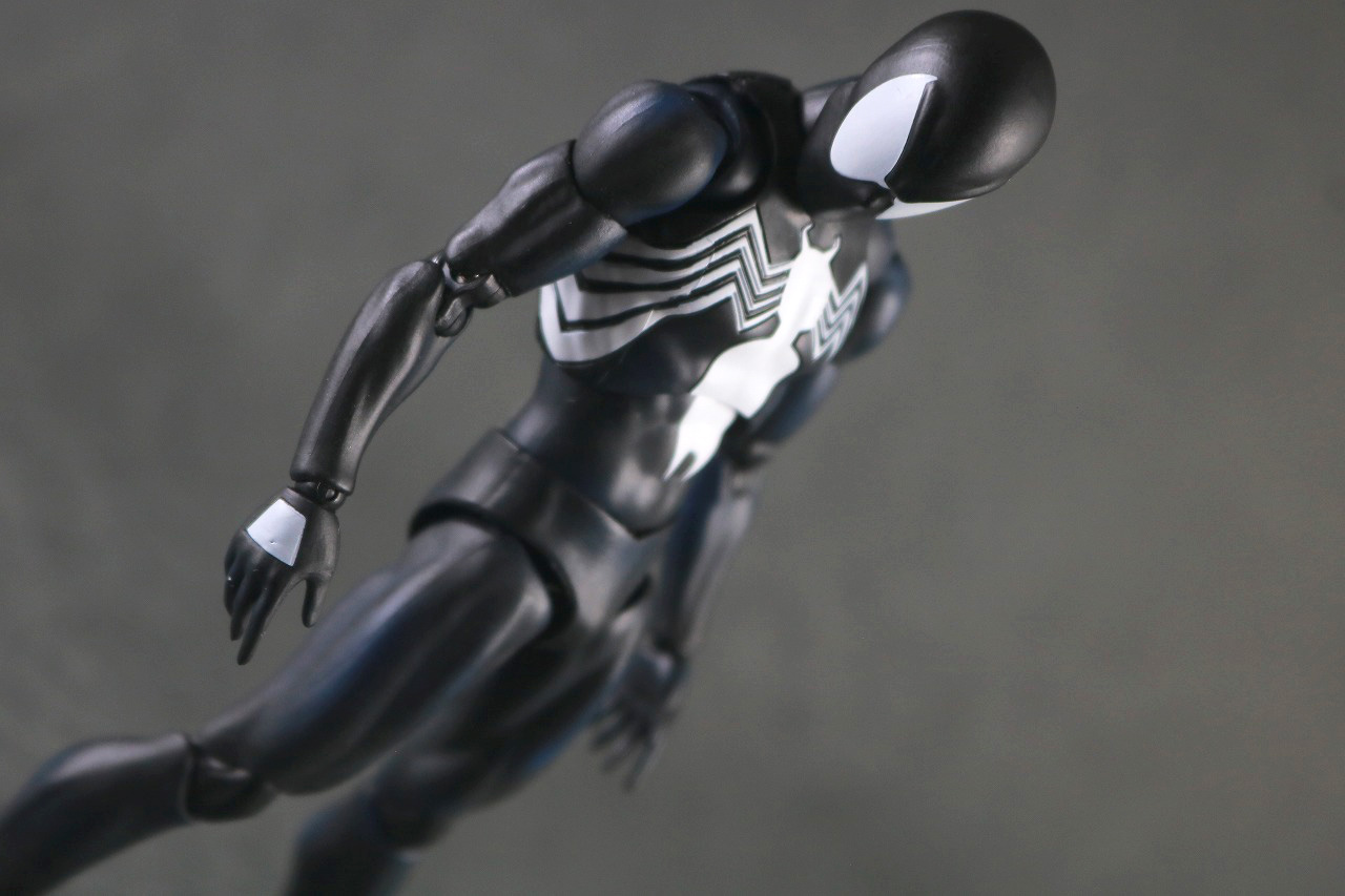 MAFEX　スパイダーマン　ブラックスーツ　レビュー　アクション