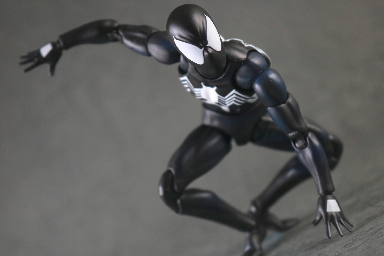 MAFEX　スパイダーマン　ブラックスーツ　レビュー　アクション