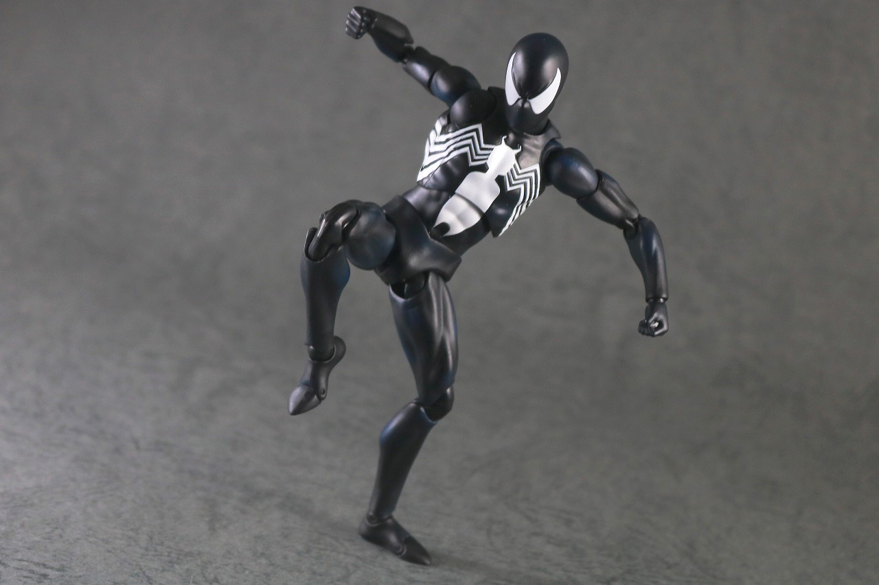 MAFEX　スパイダーマン　ブラックスーツ　レビュー　アクション