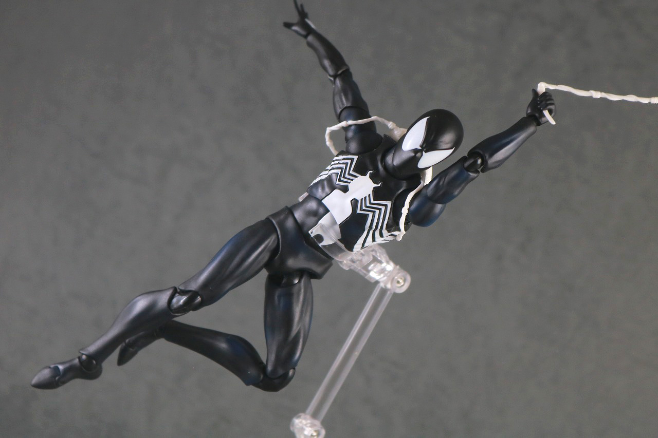 MAFEX　スパイダーマン　ブラックスーツ　レビュー　アクション