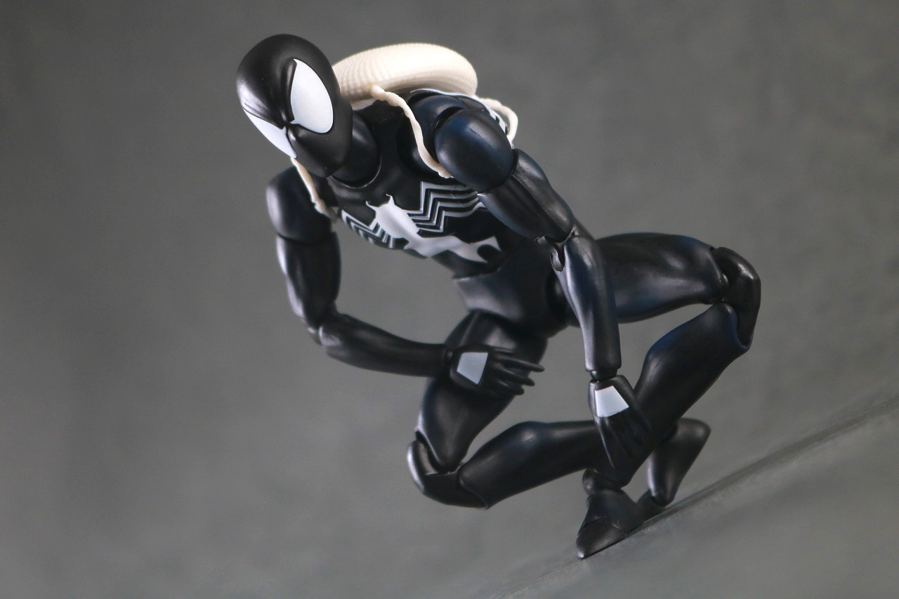 MAFEX　スパイダーマン　ブラックスーツ　レビュー　アクション