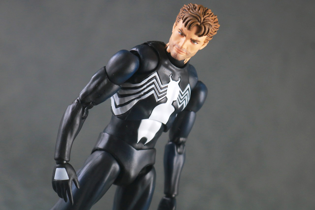 MAFEX　スパイダーマン　ブラックスーツ　レビュー　アクション