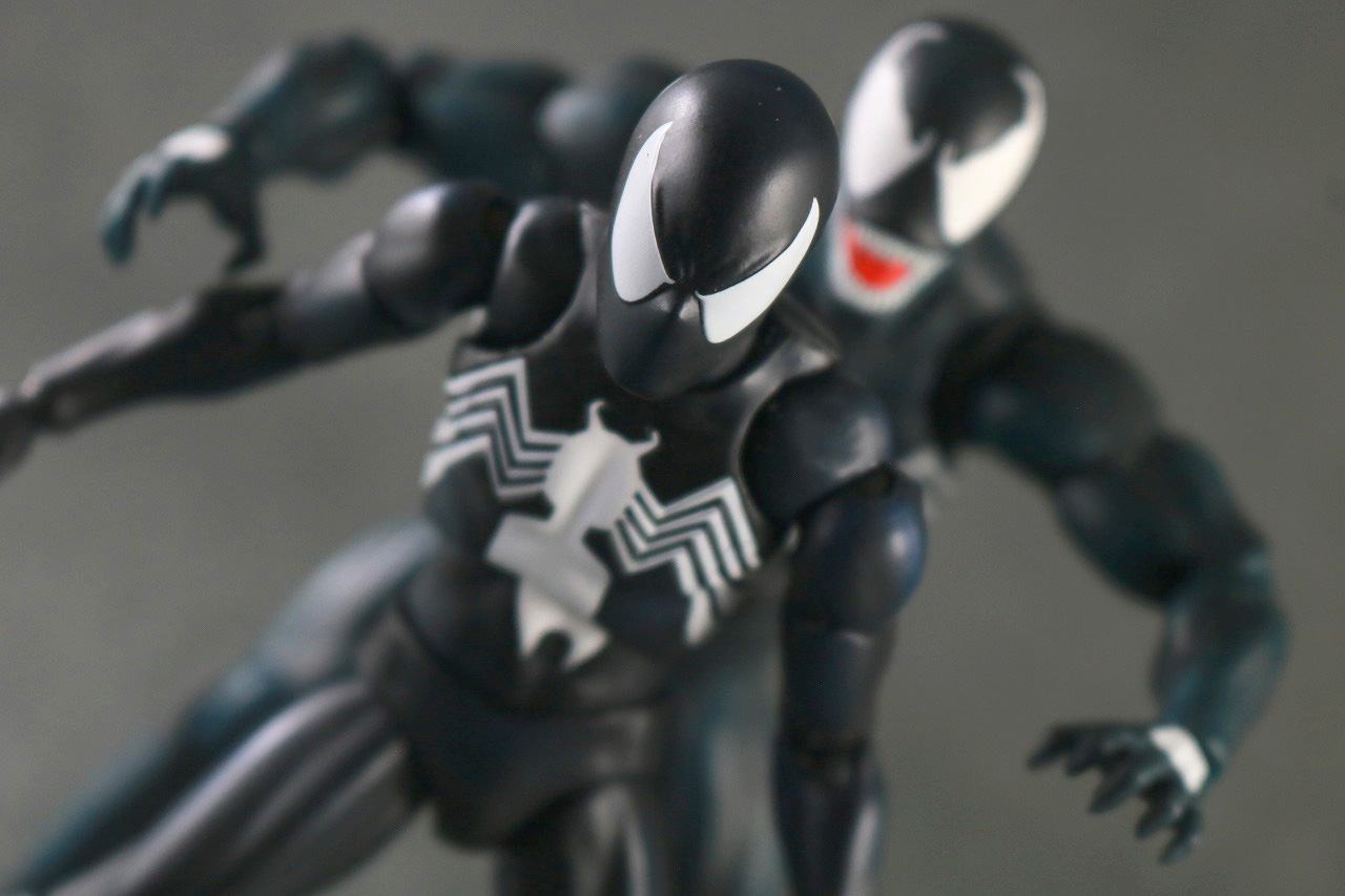 MAFEX　スパイダーマン　ブラックスーツ　レビュー　アクション