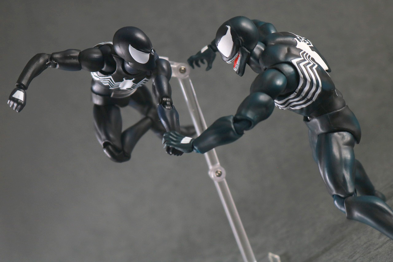 MAFEX　スパイダーマン　ブラックスーツ　レビュー　アクション